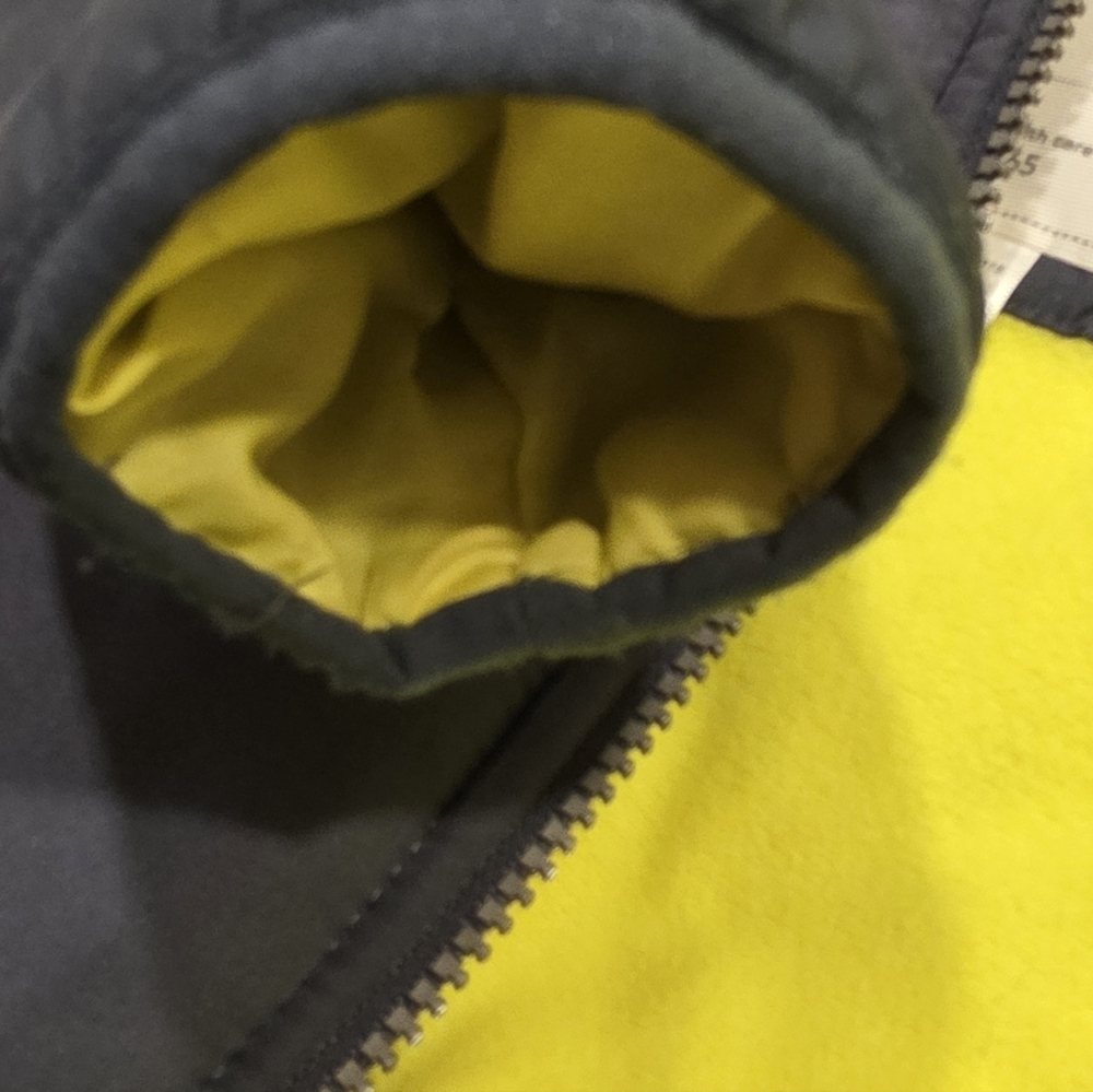 Carters Navy Blue Hooded Puffer Jacket. Size 24 Months - Picture 4 of 5